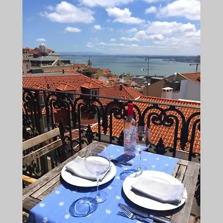 The Ultimate River View Balcony شقة